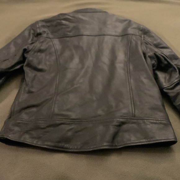 Mossi black leather jacket. Size 14. Armpit to armpit is approx 21 inches - Picture 10 of 13